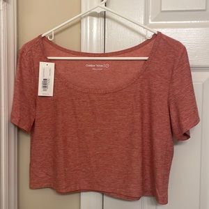 Outdoor Voices “All Day Crop Shortsleeve” - Desert Rose